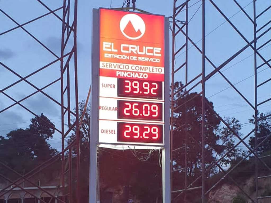 Gasolinera el cruce 